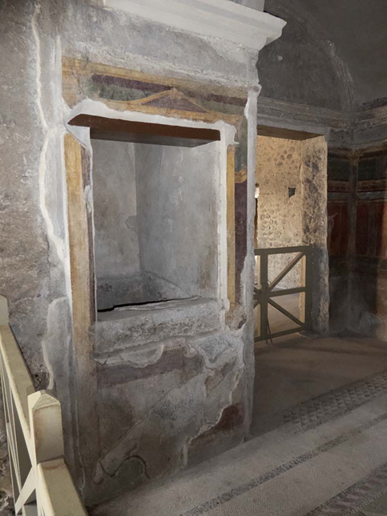 Villa Of Mysteries Pompeii September 2017 Room 4 Recess In North villa-of-mysteries-pompeii-september-2017-room-4-recess-in-north